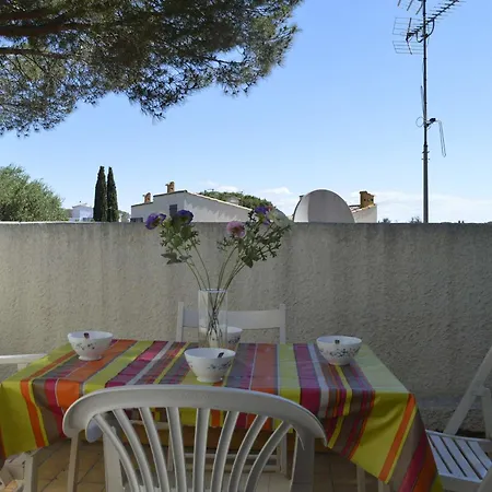 Moderne Avec Terrasse A 1500m De La Plage, Parking Prive, Lave-linge, 4 Couchages - Fr-1-249-177